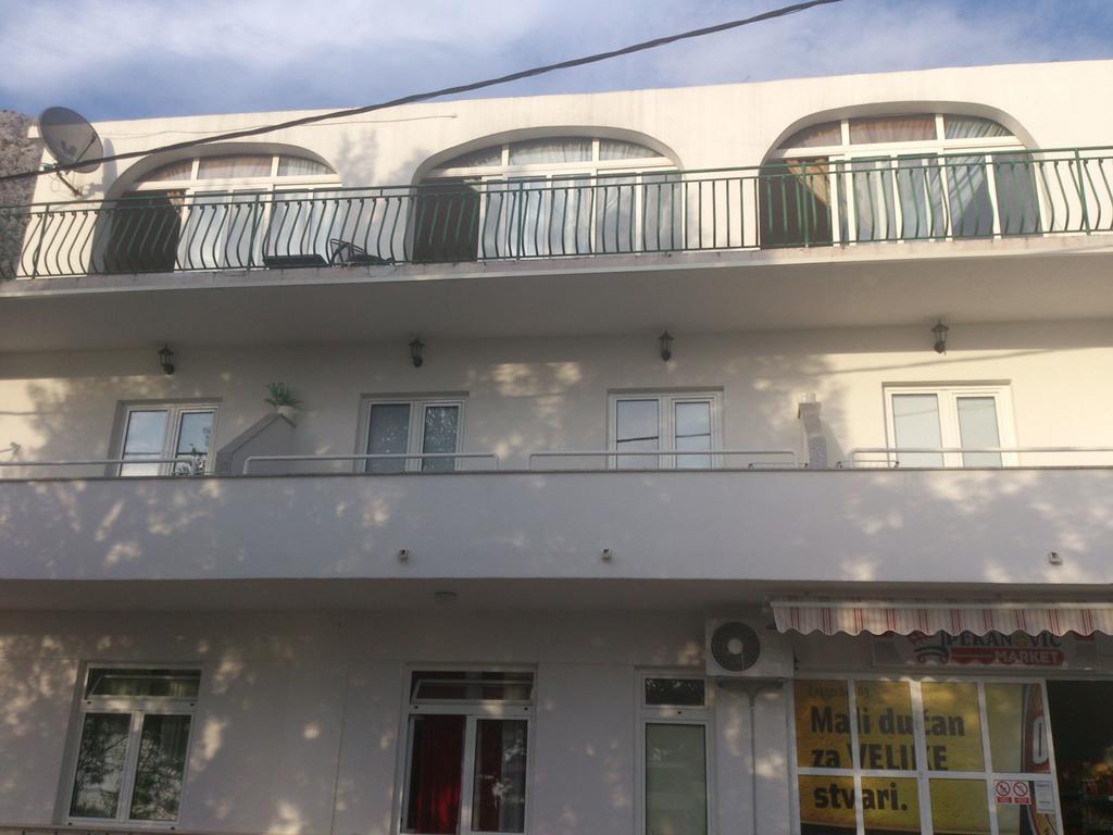 Brig Apartments Živogošće Kültér fotó
