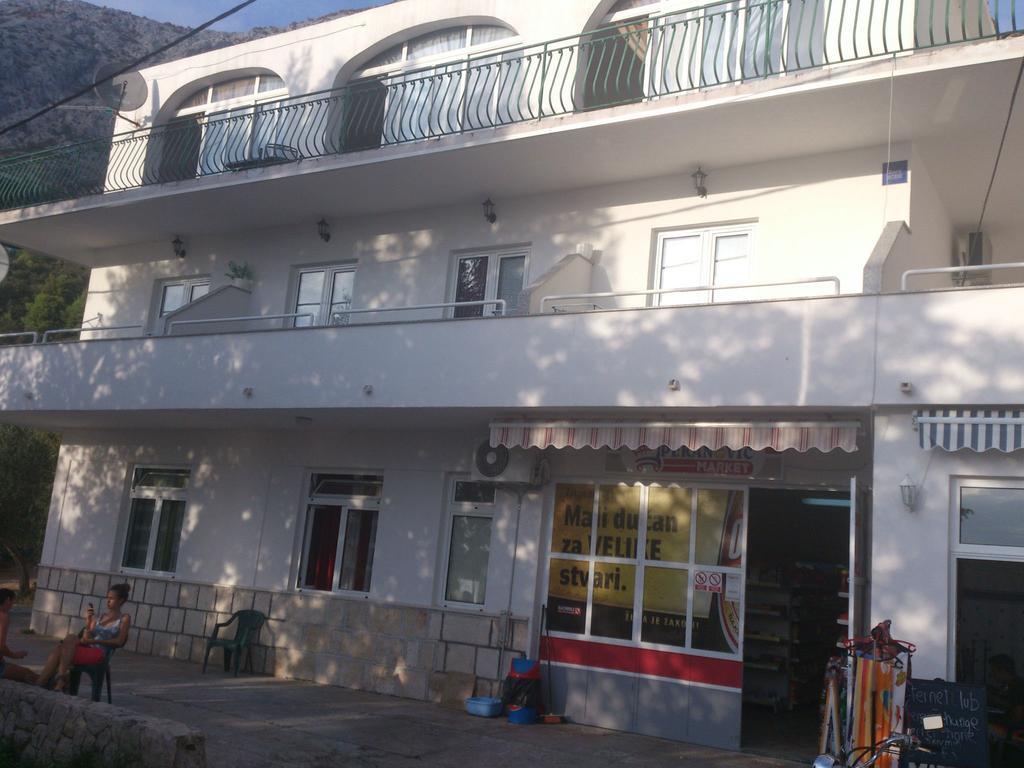Brig Apartments Živogošće Kültér fotó